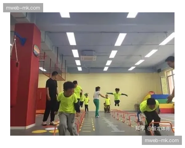 运动员热身区状态监控屏 帮助主教练实现科学调配